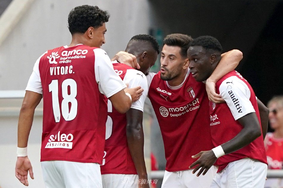 他的身价不 他的身价不