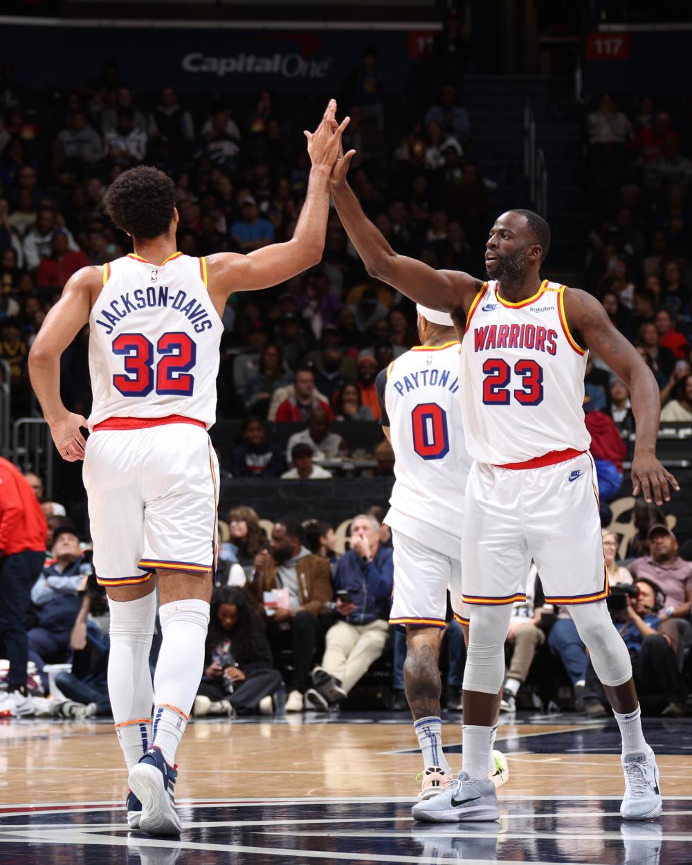 线拉入紧张 线拉入紧张