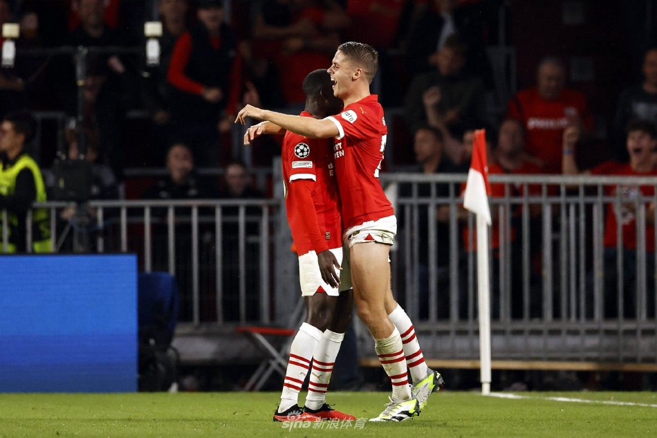 卡鲁索四年 卡鲁索四年